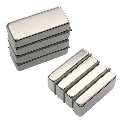 Aimants permanents de terre rare d'aimants puissants rectangulaires de néodyme 30 x 10 x 5mm