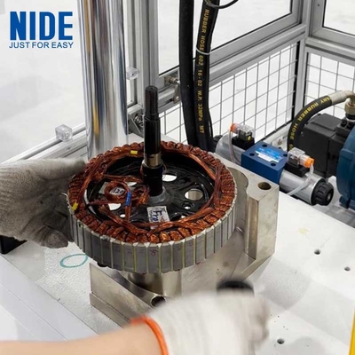 Machines de pressage automatique de l'arbre à roue à moteur stator