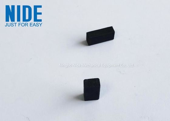 Pièces 12*18*60 de moteur de bloc de balai de charbon de graphite de grande pureté
